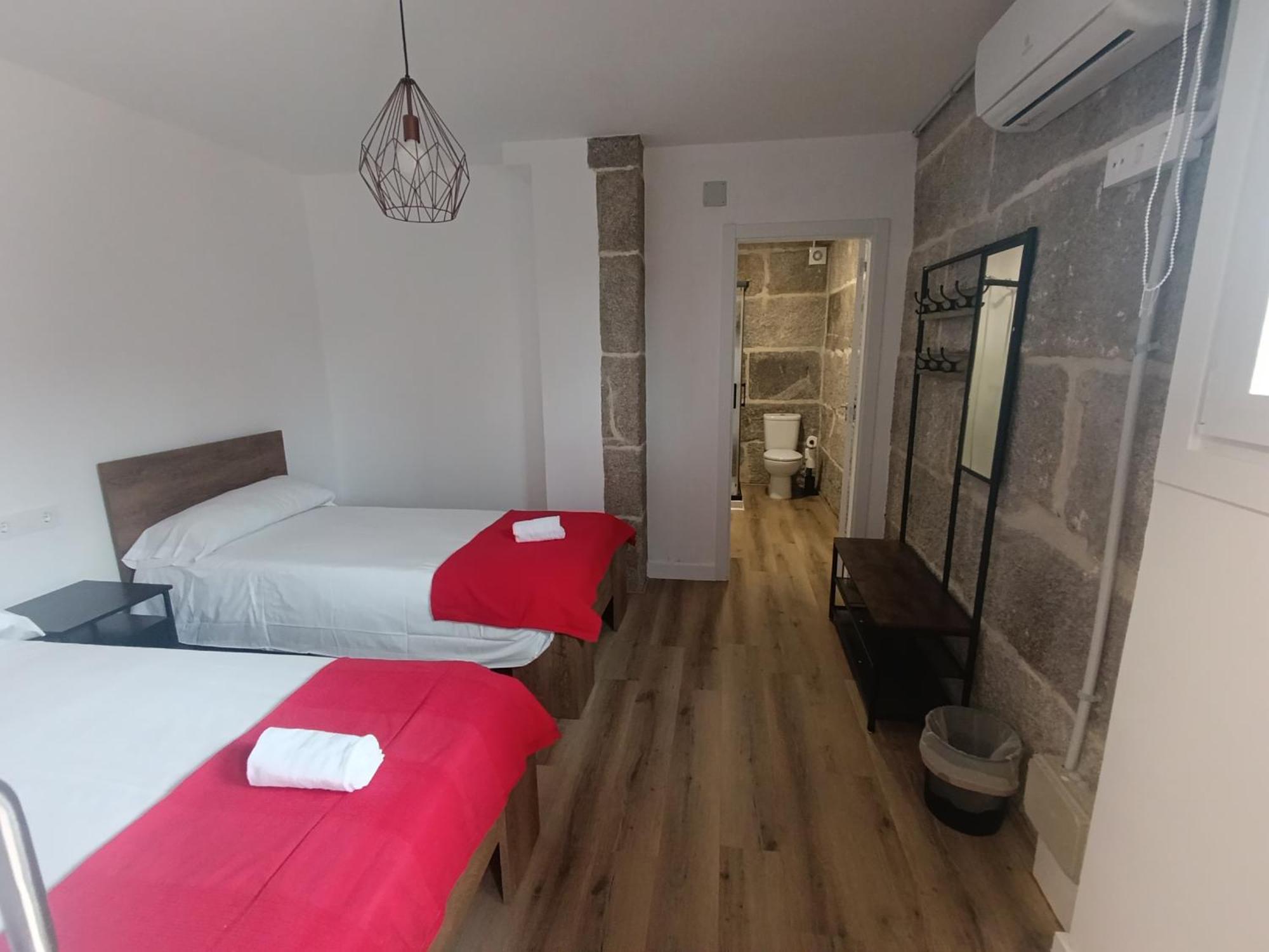 Albergue Villa San Clemente Tui Bagian luar foto